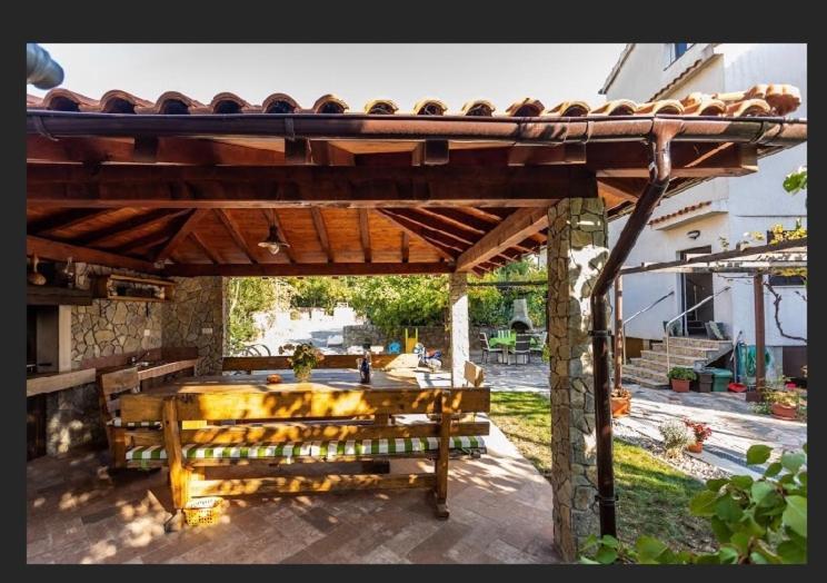 Apartmani Velnic 2 Baška Eksteriør billede